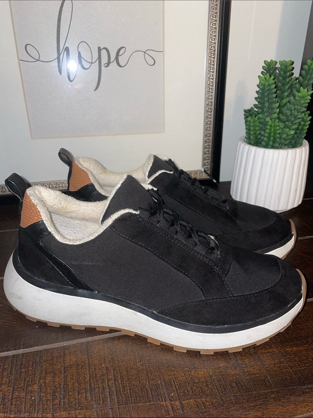 Nordstrom Rack Leia Platform Sneakers Casual Walking Shoes Size 7.5